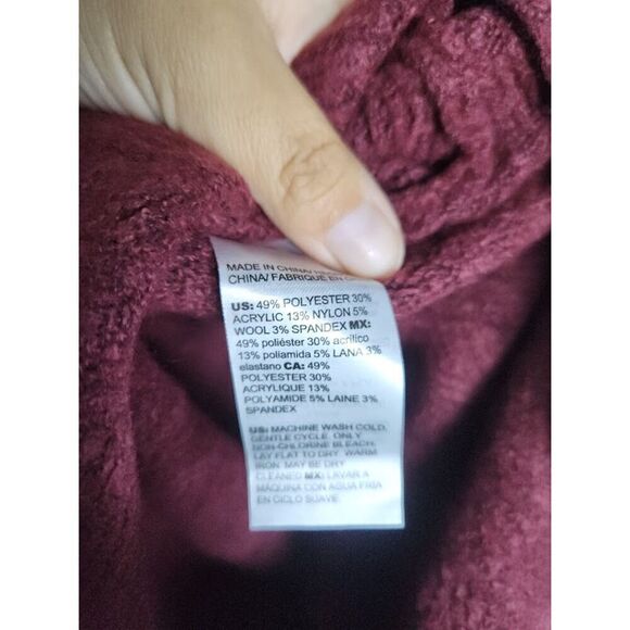 NWT Chico's Burgandy Red V-Neck Wool Neck Tunic Knit Sweater size 2 or Large - Picture 9 of 9